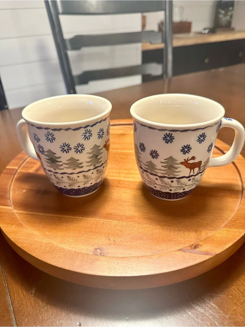 authentic Polish pottery mugs manufactured by Ceramika Artystyczna in Bolesławie